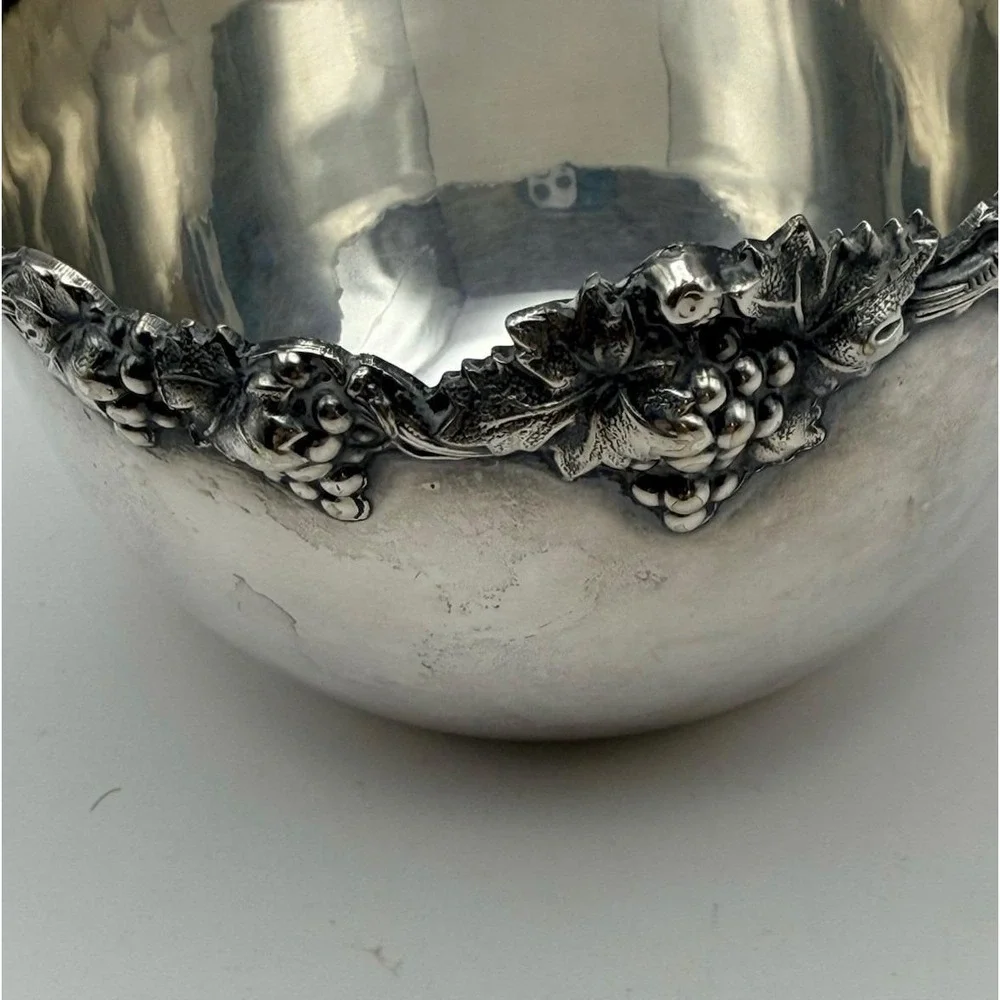 Vintage English Silver Plate Grape Vine Bowl‎ Silver On Copper Fruit Candy Dish